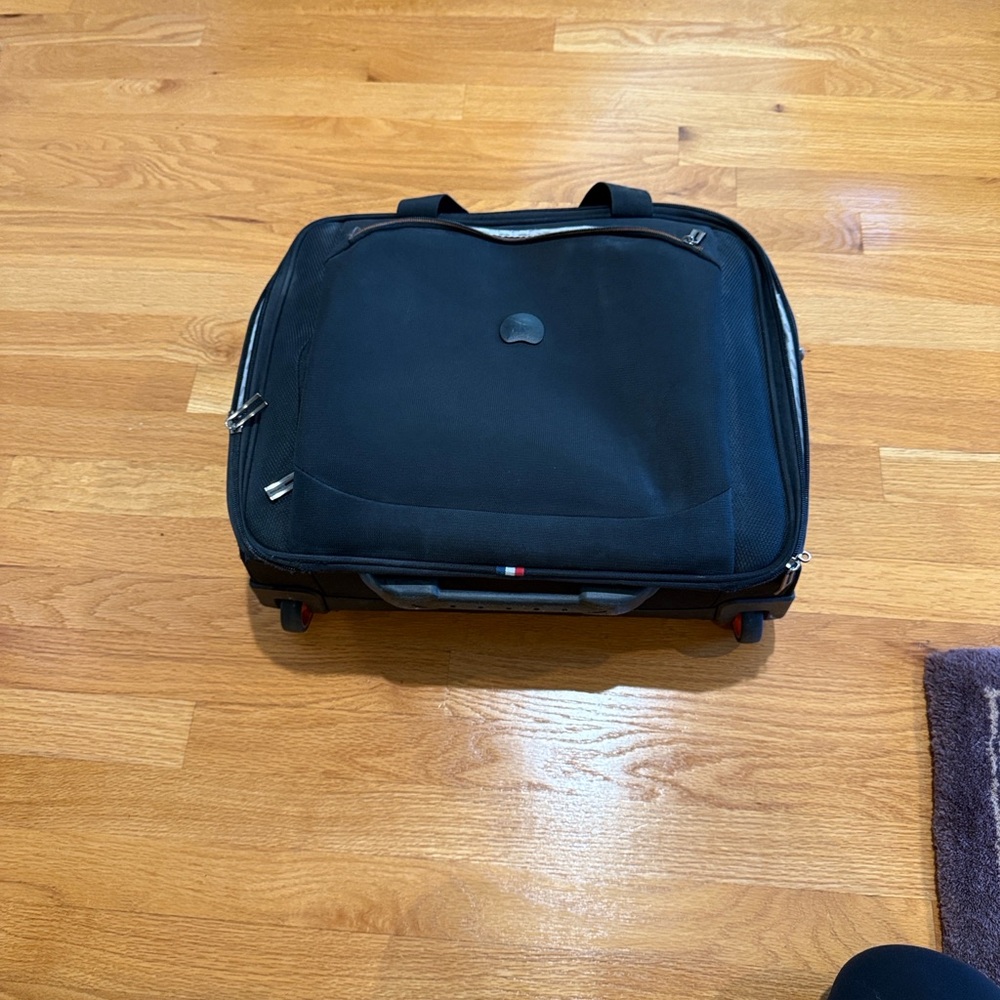 Stylish Black Travel Bag with Wheels